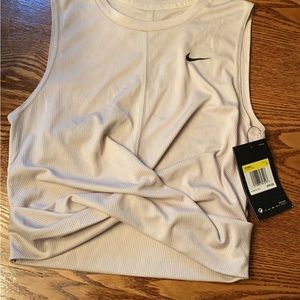 Beige Nike cropped workout tank new with tags size small